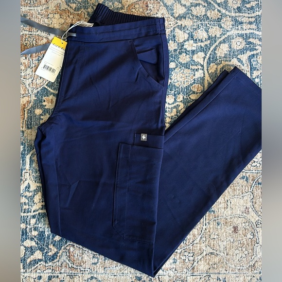 Figs Yola Skinny Scrub Pants - Picture 6 of 9